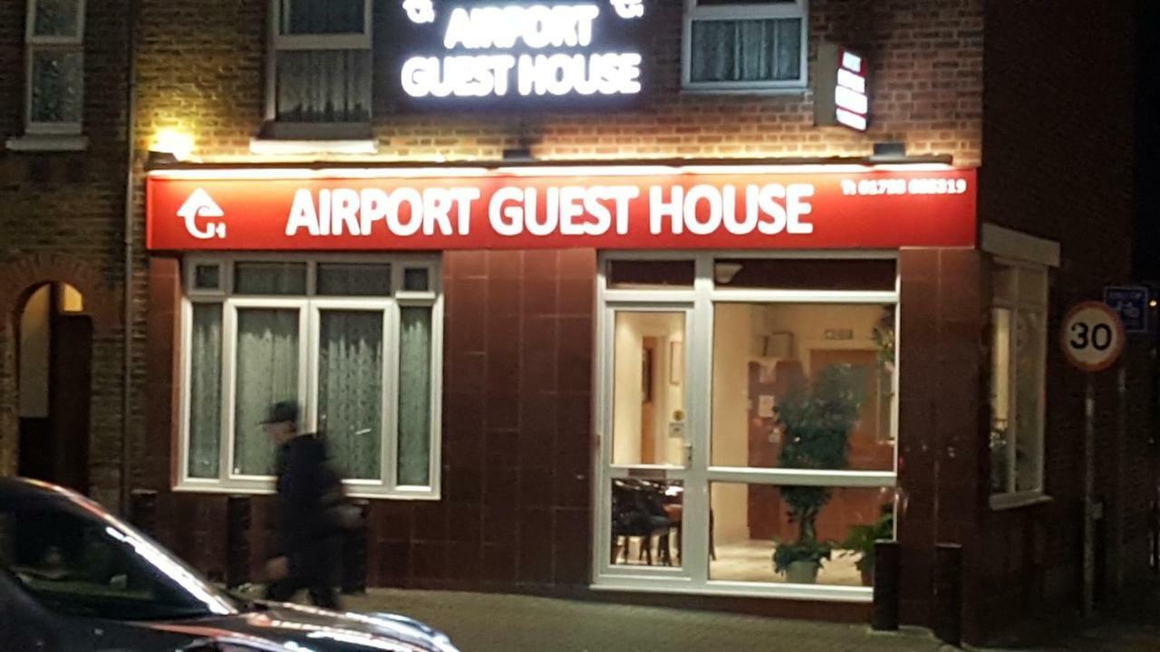 Airport Guest House 슬라우 외부 사진