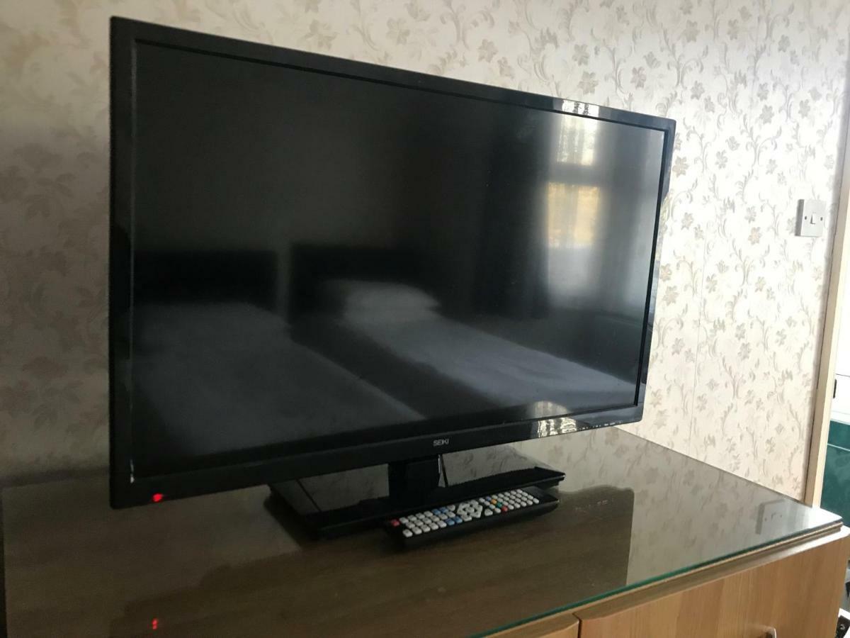 Airport Guest House 슬라우 외부 사진