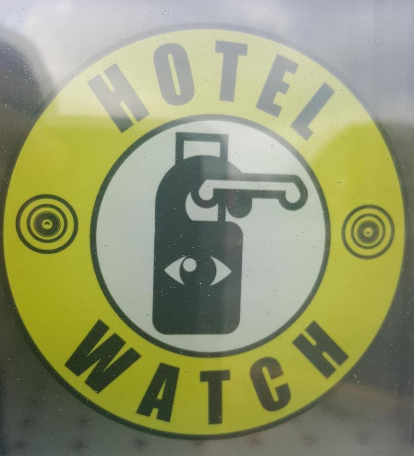 Airport Guest House 슬라우 외부 사진
